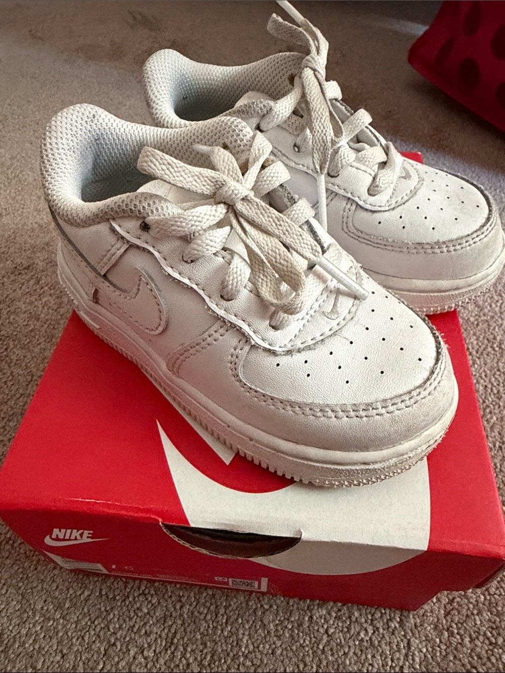 Kids Nike Air Force One size 7C